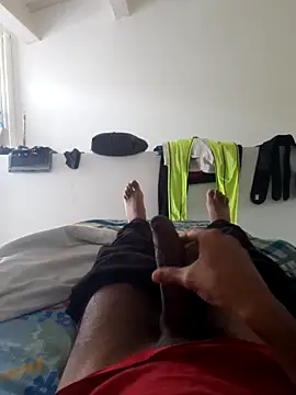 Snapshot of isuru_lakshan chatting on 25, 2, 2026 isuru lakshan online show from 25, 2, 2026