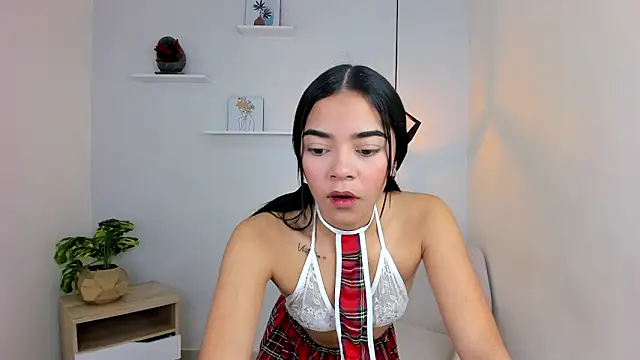 Dafne Maroto online show from 26, 4, 2026