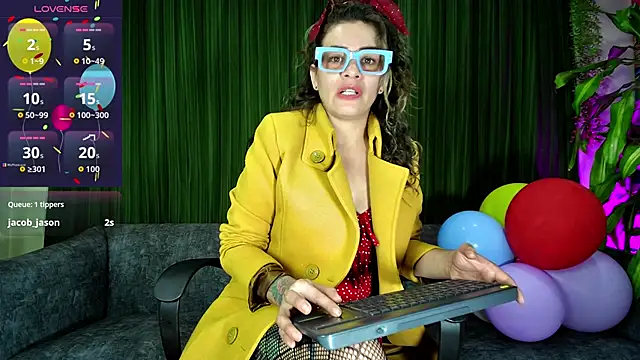 oriana thomson01 online show from 9, 4, 2026