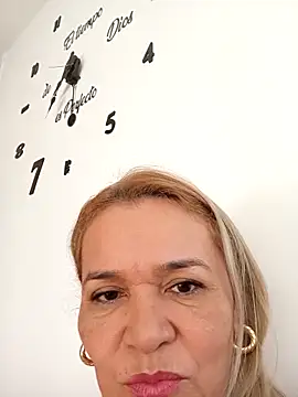 Snapshot of charlotte_milf30 chatting on 27, 2, 2026 charlotte milf30 online show from 27, 2, 2026