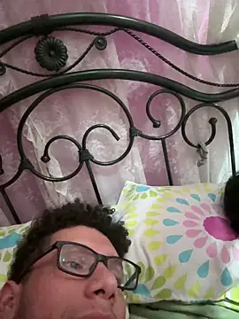 Snapshot of Valentinacouple chatting on 8, 3, 2026 Valentinacouple online show from 8, 3, 2026
