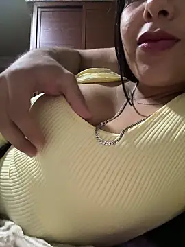 Snapshot of Valentinacouple chatting on 27, 3, 2026 Valentinacouple online show from 27, 3, 2026