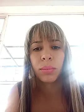 Snapshot of kiki_milu chatting on 18, 4, 2026 kiki milu online show from 18, 4, 2026