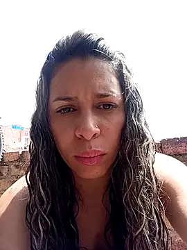 Snapshot of kiki_milu chatting on 23, 4, 2026 kiki milu online show from 23, 4, 2026