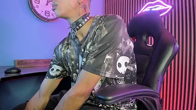 Snapshot of Maximoking26 chatting on 23, 2, 2026 Maximoking26 online show from 23, 2, 2026