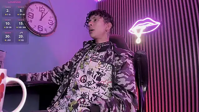 Maximoking26 online show from 8, 3, 2026