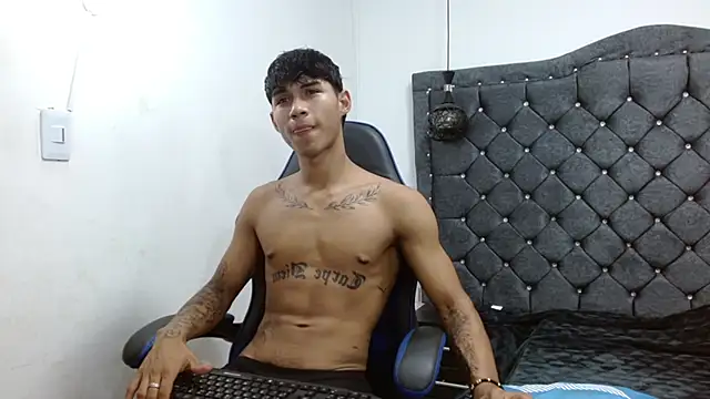 Snapshot of luka_big18 chatting on 13, 4, 2026 luka big18 online show from 13, 4, 2026
