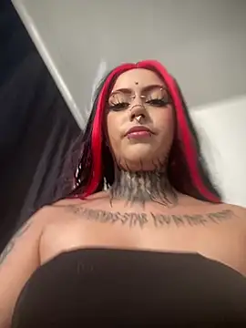 maliciaXpoison online show from 15, 3, 2026