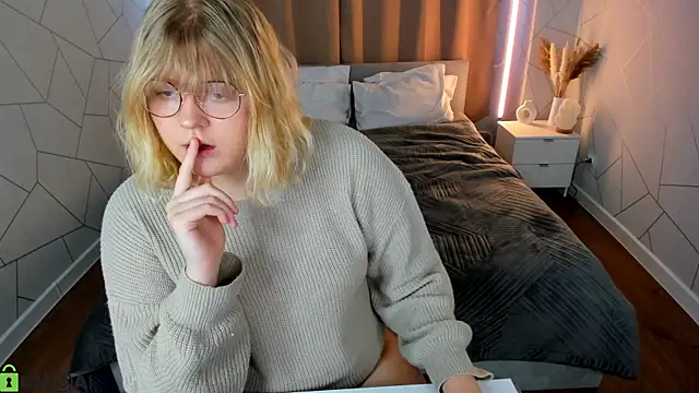 luna c0ra online show from 29, 3, 2026