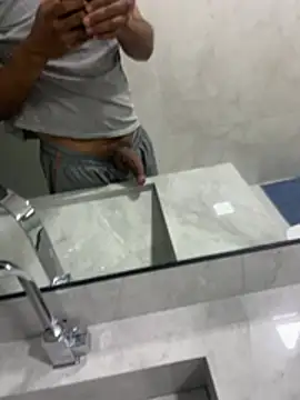 Snapshot of twink231 chatting on 26, 4, 2026 twink231 online show from 26, 4, 2026