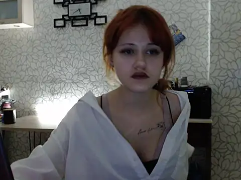 Snapshot of SolarAdrienne chatting on 15, 2, 2026 SolarAdrienne online show from 15, 2, 2026