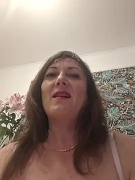 SaraGina online show from 3, 4, 2026