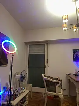 FrutillitaXX online show from 6, 4, 2026