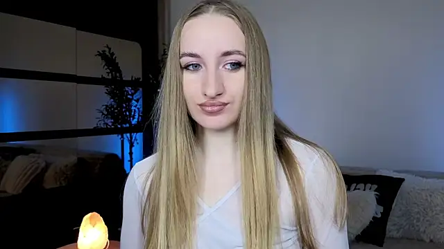 Oxy Foxie online show from 23, 5, 2026