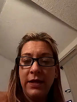 Snapshot of MissBella0969 chatting on 7, 5, 2026 MissBella0969 online show from 7, 5, 2026