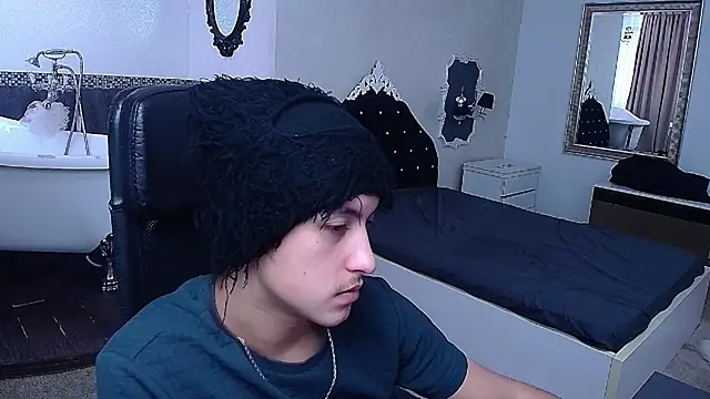 Snapshot of GriffinDane chatting on 20, 2, 2026 GriffinDane online show from 20, 2, 2026