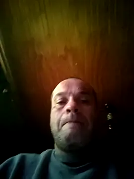 Snapshot of SaneBenadryl chatting on 17, 5, 2026 SaneBenadryl online show from 17, 5, 2026