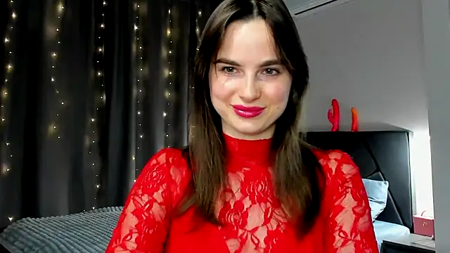 megann fox2 online show from 29, 3, 2026