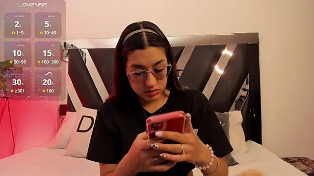 Snapshot of Mia_Iron chatting on 3, 5, 2026 Mia Iron online show from 3, 5, 2026