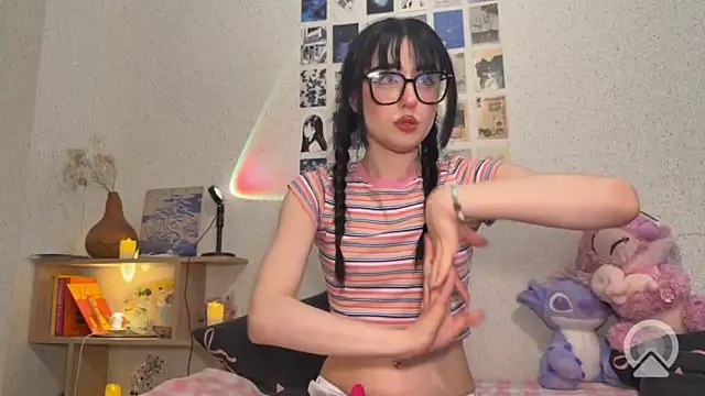 Snapshot of alicelanei chatting on 2, 4, 2026 alicelanei online show from 2, 4, 2026