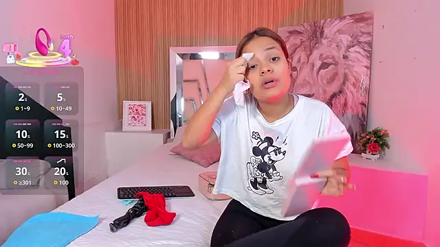 SiaFoxx  online show from 3, 3, 2026