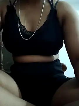 Snapshot of CURVYMOOMMY chatting on 12, 3, 2026 CURVYMOOMMY online show from 12, 3, 2026