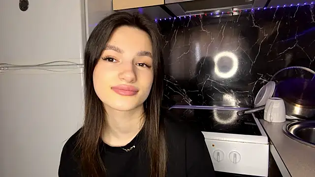 Kosandra k online show from 5, 4, 2026