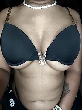 Snapshot of LINNI_3 chatting on 1, 3, 2026 LINNI 3 online show from 1, 3, 2026