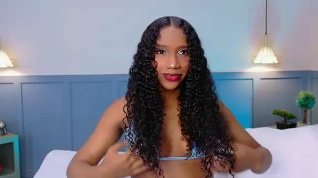 Snapshot of Chloe-Rose- chatting on 19, 4, 2026 Chloe-Rose- online show from 19, 4, 2026