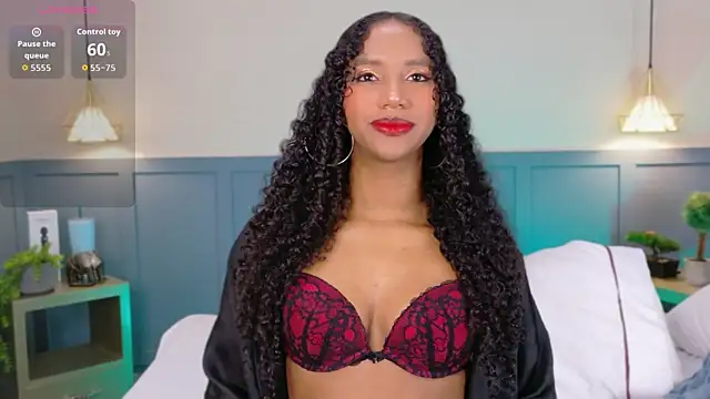 Snapshot of Chloe-Rose- chatting on 27, 4, 2026 Chloe-Rose- online show from 27, 4, 2026