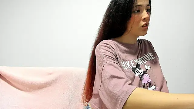 Snapshot of angela_md1 chatting on 20, 6, 2026 angela md1 online show from 20, 6, 2026