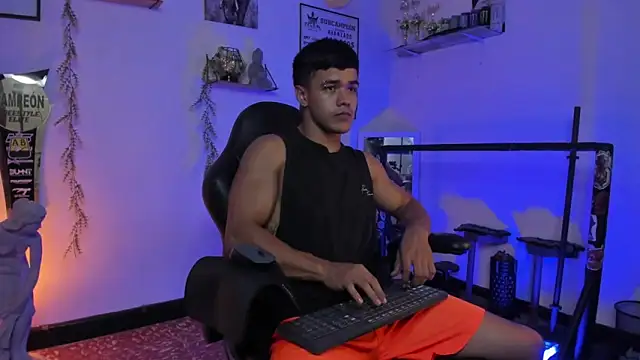 Snapshot of Rob_zaens33 chatting on 22, 2, 2026 Rob zaens33 online show from 22, 2, 2026