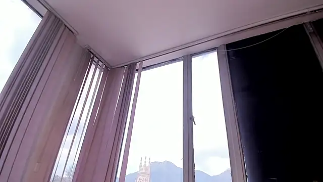 Snapshot of kendra_crow_ chatting on 25, 2, 2026 kendra crow online show from 25, 2, 2026