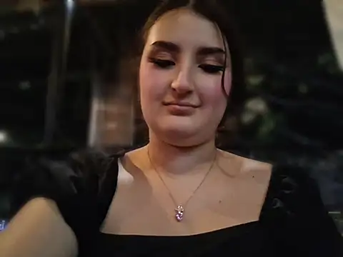 zoe moon   online show from 14, 6, 2026
