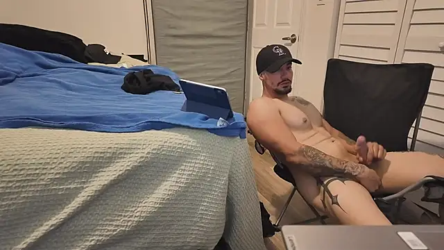 Snapshot of Alejandrosolerxxx chatting on 6, 5, 2026 Alejandrosolerxxx online show from 6, 5, 2026