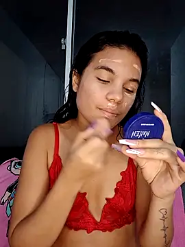 Little-Pussy19 online show from 18, 2, 2026