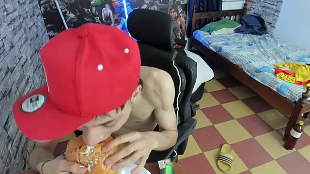 wex 077 online show from 15, 4, 2026