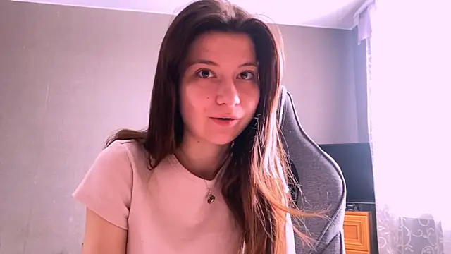 LunnaBliss online show from 28, 3, 2026