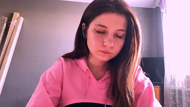 LunnaBliss online show from 13, 4, 2026