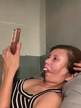 lady moon09 online show from 16, 4, 2026