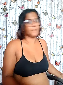 Snapshot of indianstrawberrylips4u chatting on 8, 5, 2026 indianstrawberrylips4u online show from 8, 5, 2026