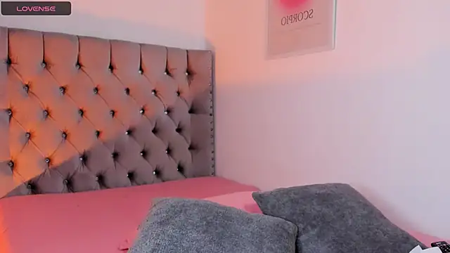 eva cutee  online show from 21, 4, 2026