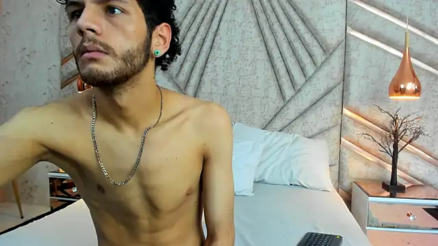 Snapshot of LuckySammer chatting on 1, 3, 2026 LuckySammer online show from 1, 3, 2026