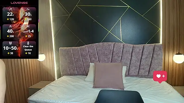 MoriahStorm online show from 6, 4, 2026