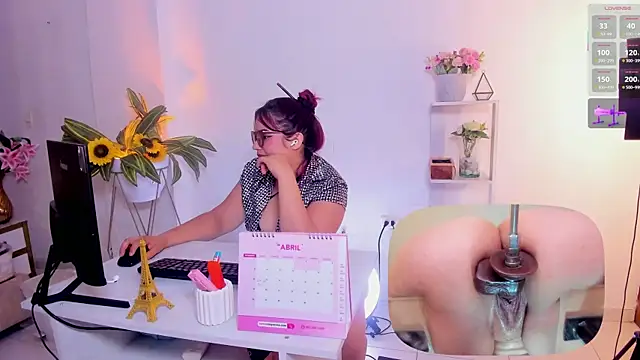 Snapshot of DannaScully_ chatting on 14, 4, 2026 DannaScully online show from 14, 4, 2026