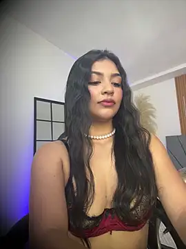 sara stormy online show from 18, 4, 2026