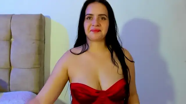 madame lilly  online show from 15, 4, 2026