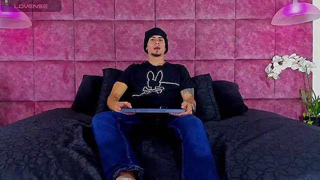 SharonTygaX online show from 19, 2, 2026