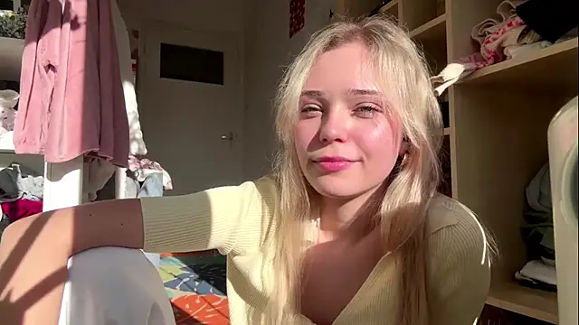 Snapshot of SourMidday chatting on 25, 2, 2026 SourMidday online show from 25, 2, 2026