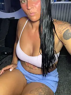 Snapshot of Destinylovex chatting on 18, 5, 2026 Destinylovex online show from 18, 5, 2026
